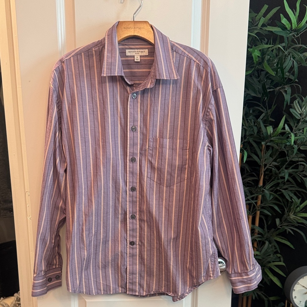 Banana Republic Men's Purple Striped Button Down Shirt